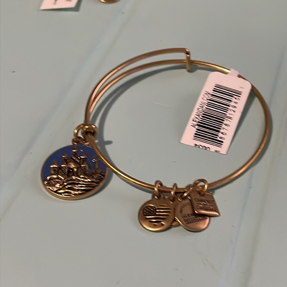 NWT ALEX AND ANI SANDCASTLE BRACELET - Picture 5 of 5